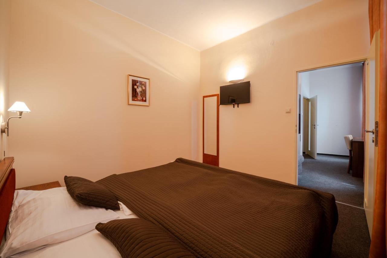 Hotel Grand Uherské Hradiště Dış mekan fotoğraf