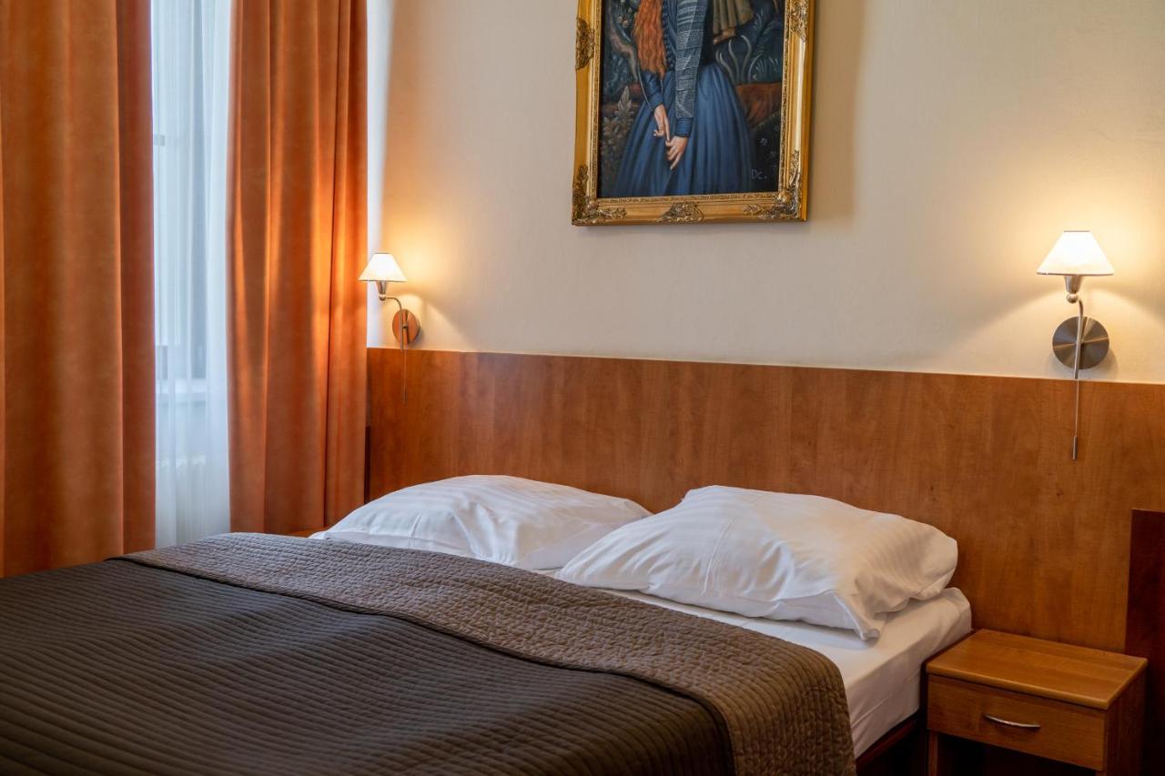 Hotel Grand Uherské Hradiště Dış mekan fotoğraf