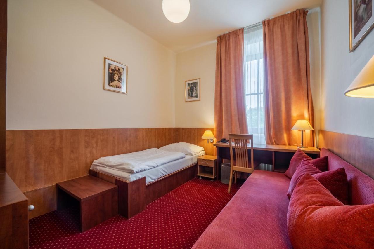 Hotel Grand Uherské Hradiště Dış mekan fotoğraf