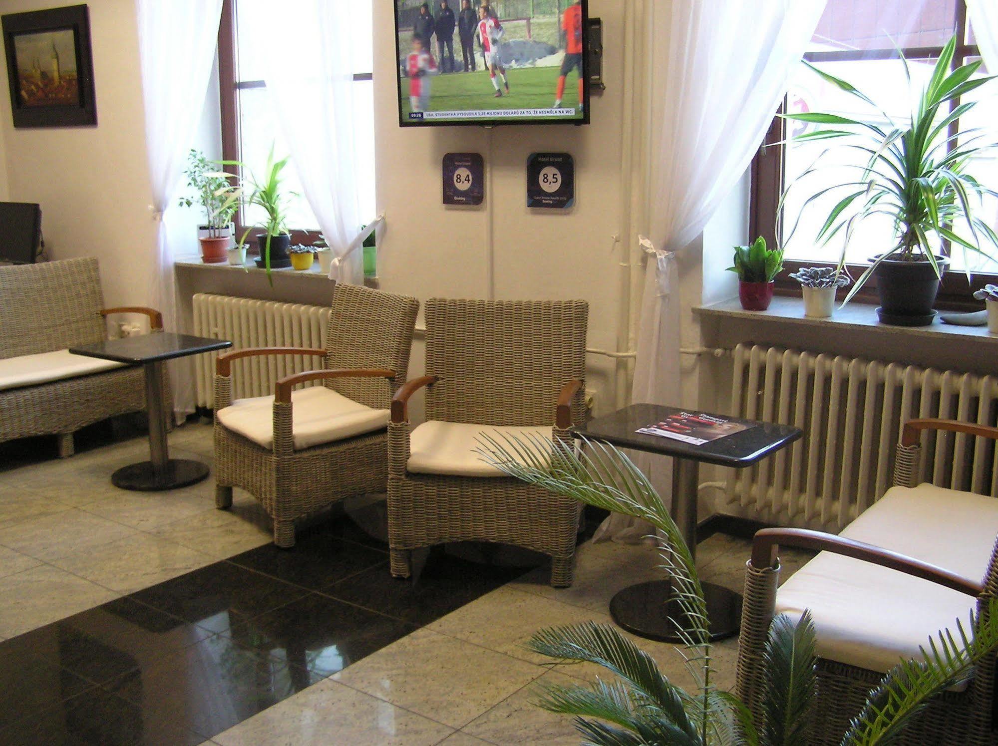 Hotel Grand Uherské Hradiště Dış mekan fotoğraf